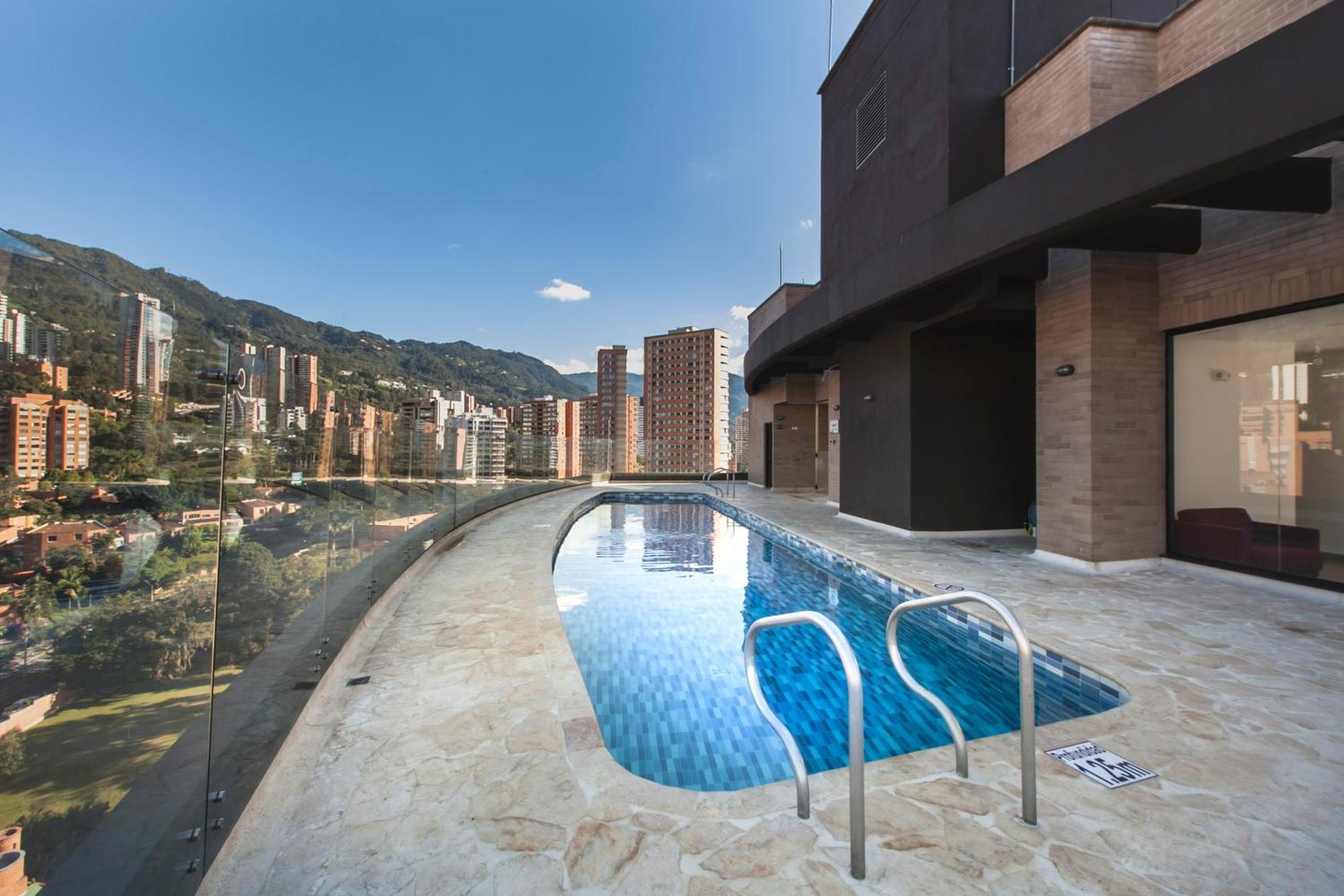 Apartment Class De De Lujo El Poblado. Excelente Ubicacion Medellin